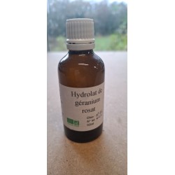 Eau florale de géranium rosat